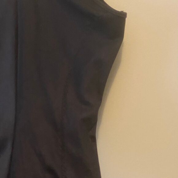 Maidenform Women's Plunge Front Shapewear Tank Black Sz Large - Picture 4 of 5